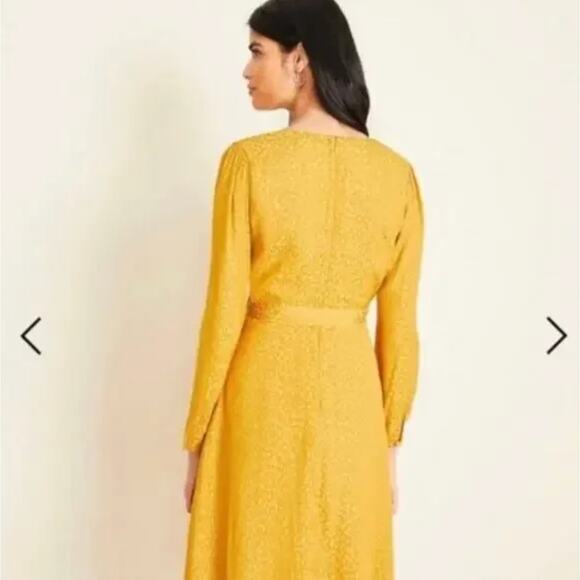 Ann Taylor Cheetah Jacquard Faux Wrap V-neck Light Lined‎ Belted Dress, size 18 - Picture 3 of 16